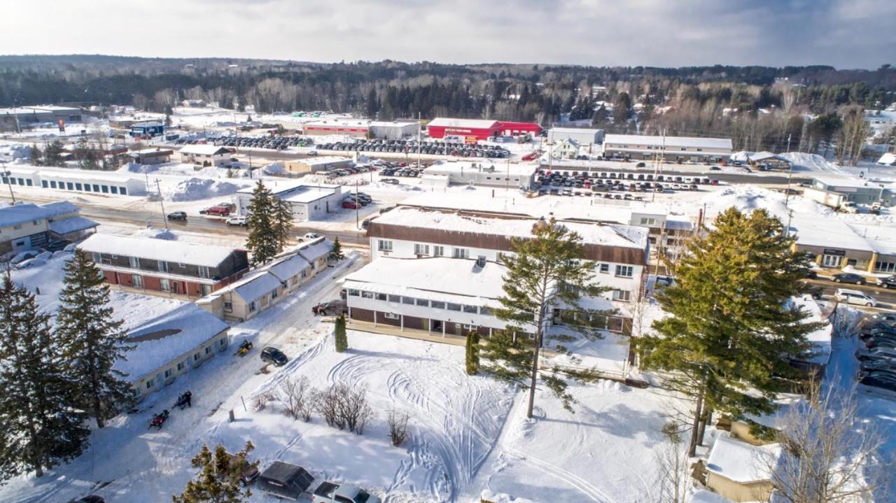 Caswell Resort Sundridge Exterior foto